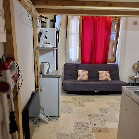Beau Studio En Centre Ville Narbonne Exterior foto